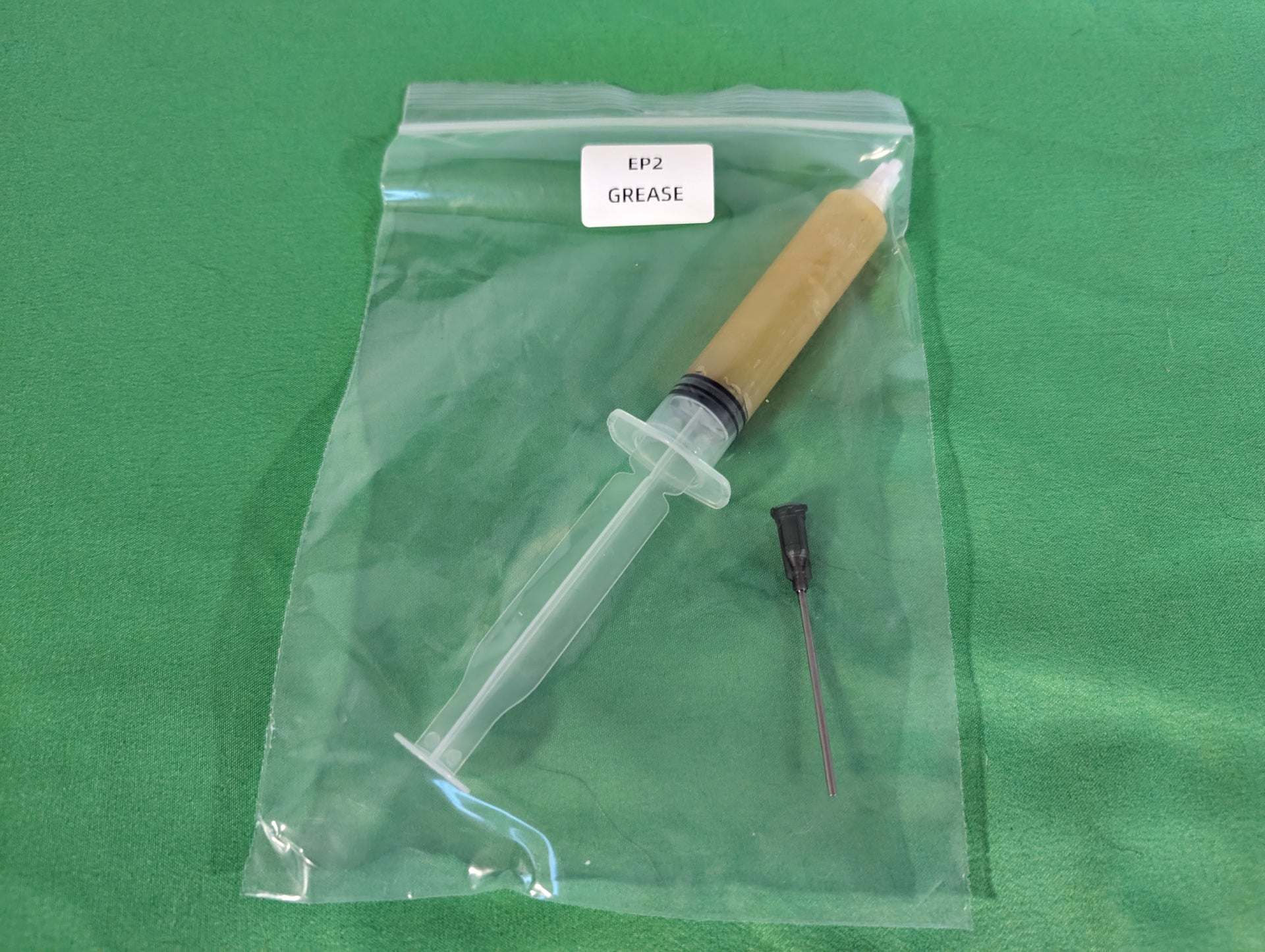 EP2 Grease 10ml Syringe With 16 Gauge Blunt Tip