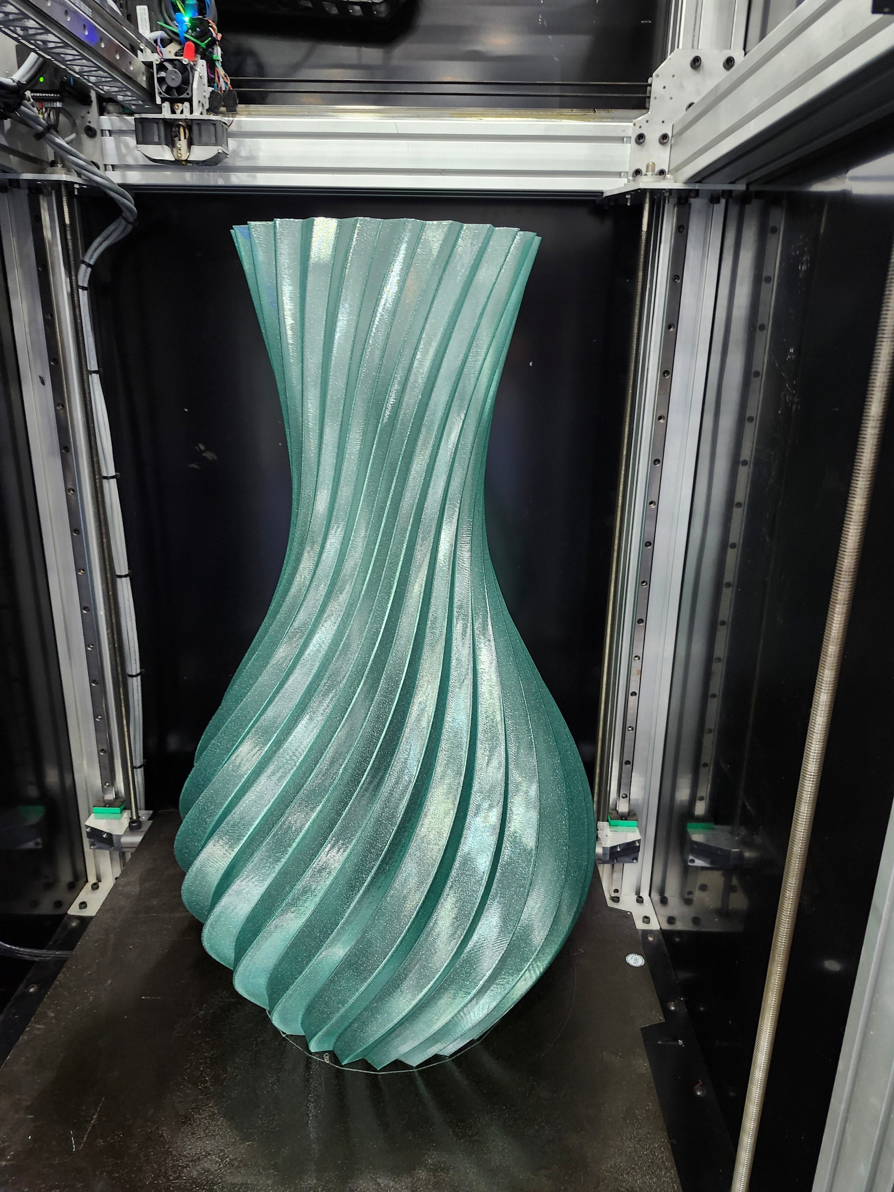 Spartan Armor Green: Recycled PET-G with ✨️S✨️P✨️A✨️R✨️K✨️L✨️E✨️S✨️ Michigan State University custom color!!!