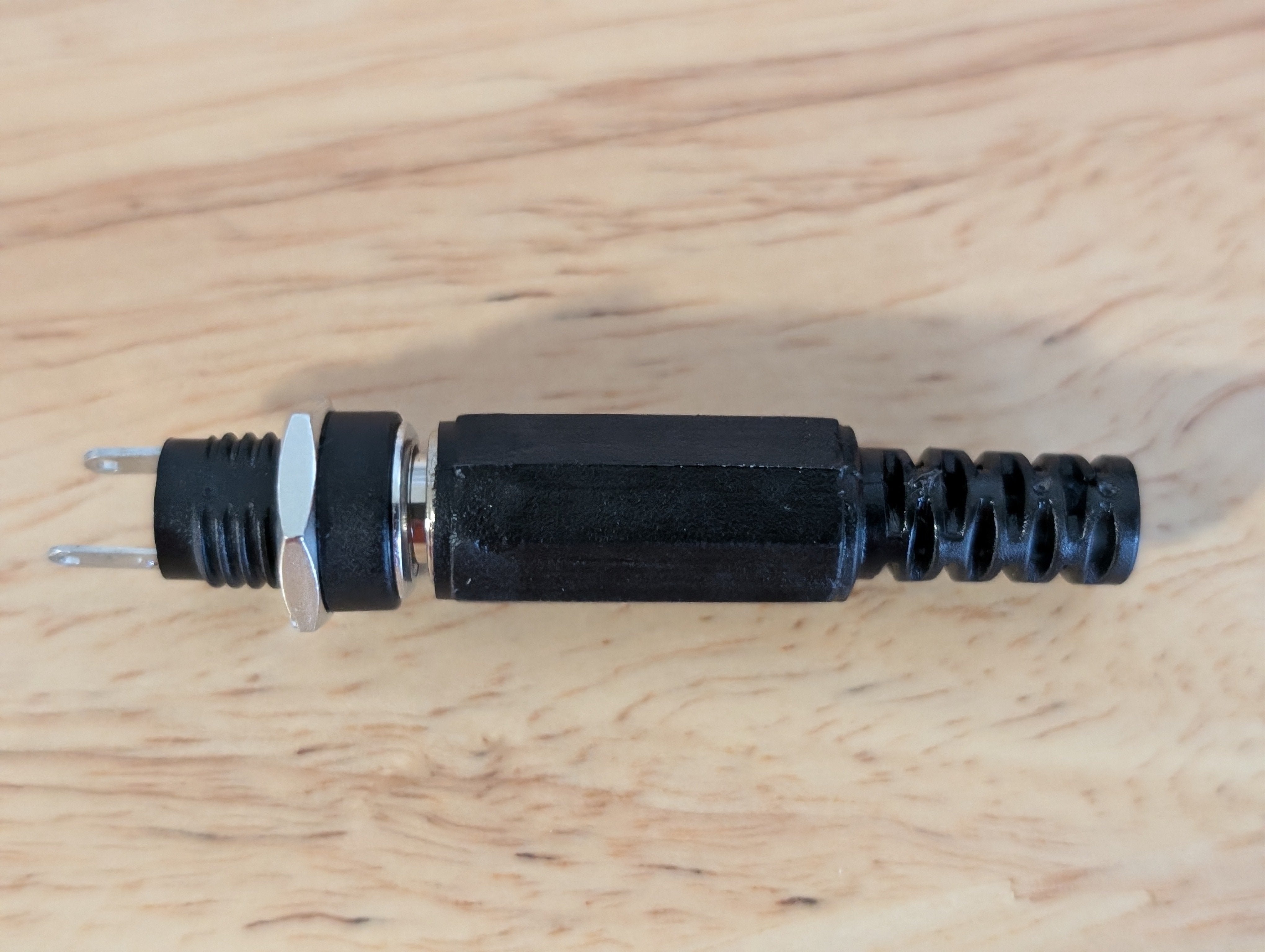 M8 Threaded DC Connector